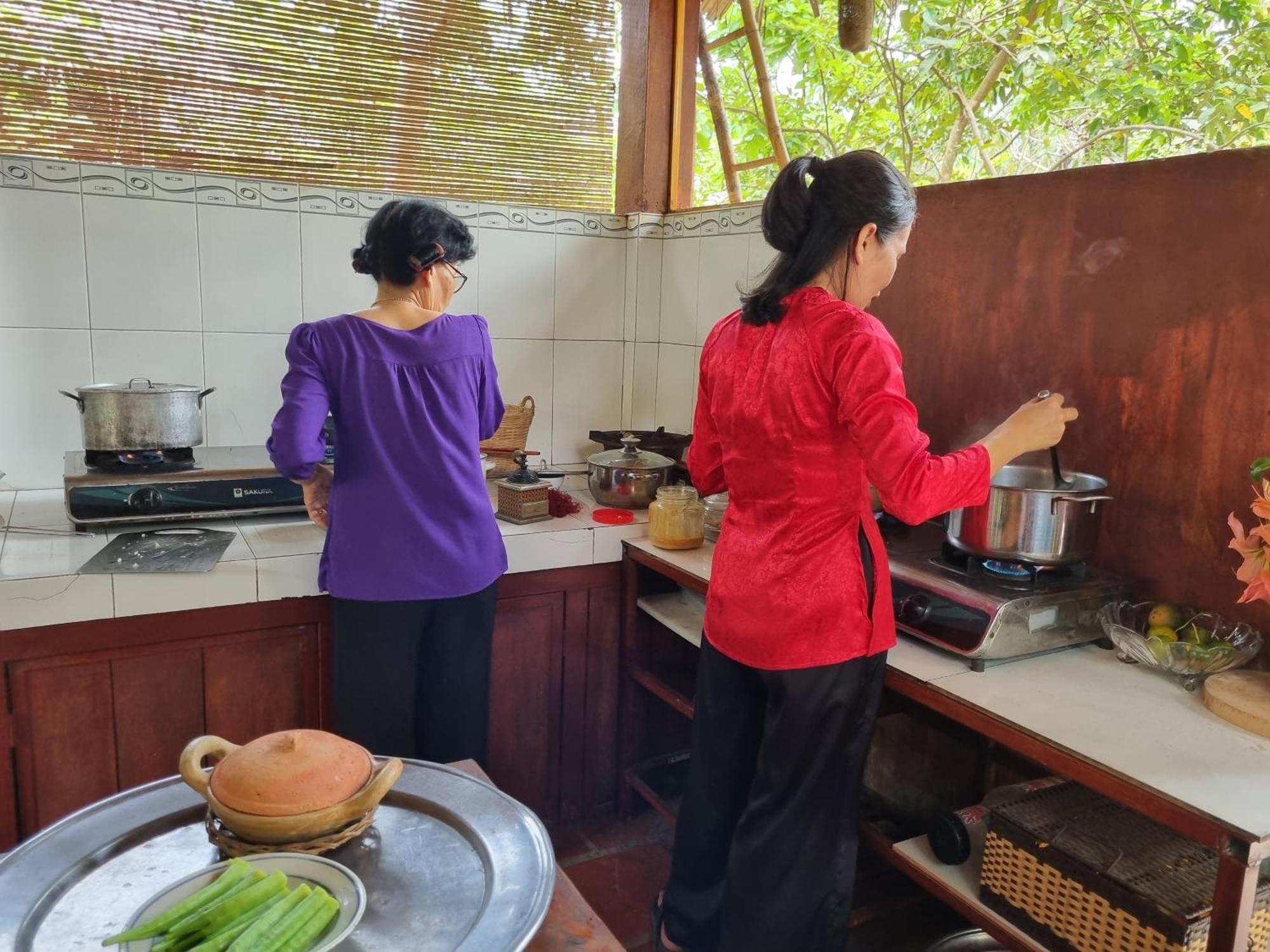 Ba Danh Home Ben Tre Bagian luar foto